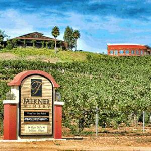 Pinnacle Restaurant - Falkner Winery photo
