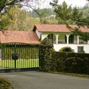 Spanish Villa Inn photo