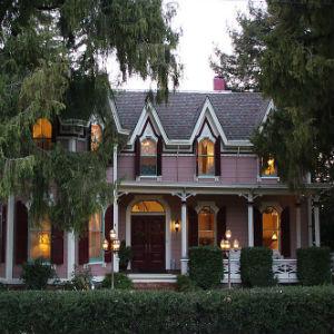 Gables Wine Country Inn photo