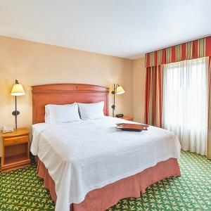 Hampton Inn & Suites - Rohnert Park photo