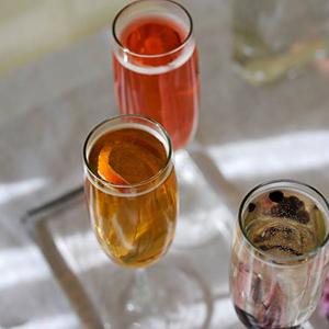 Gray Whale Bar - MacCallum House photo