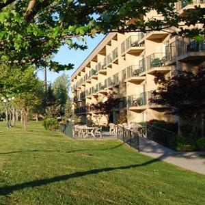 Oxford Suites Yakima photo