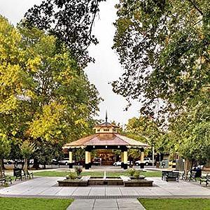 Healdsburg Plaza photo