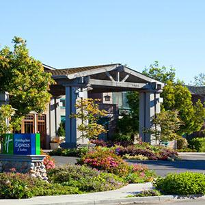 Holiday Inn Express & Suites Carpinteria photo