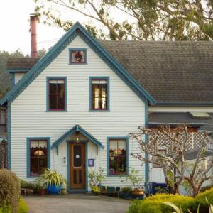 Alegria Ocean Front Inn & Cottages photo