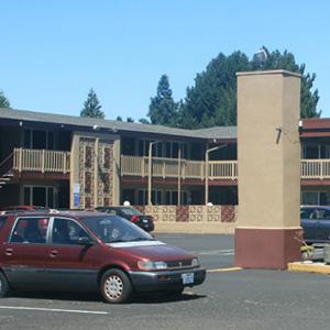 Banfield Value Inn photo