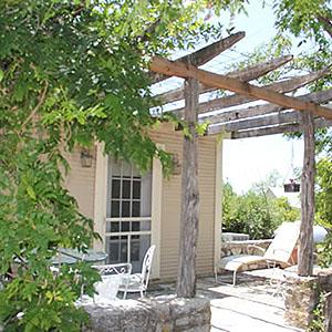 Ava Haus Bed & Breakfast  photo