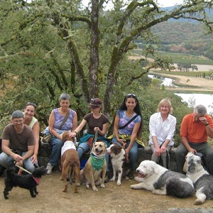 Saracina’s Earth Week Dog Hike at Saracina Vineyards